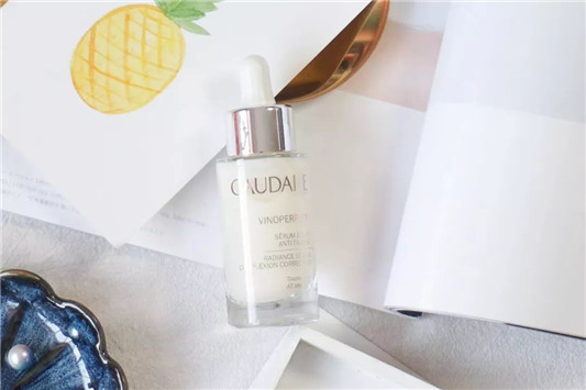 好用不贵的精华液推荐，500块钱可以买哪些好用的精华  精华 美白 肌肤 第13张