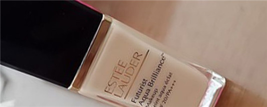 雅诗兰黛水沁粉底液色号