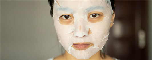 怎么敷面膜可以增加护肤效果，发挥面膜最大用处  面膜 第3张
