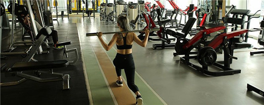 运动可以化妆吗