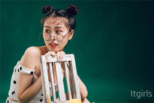 怎么化妆不晕妆,要分区使用妆前乳打底哦 晕妆 化妆 第2张 怎么化妆不晕妆,要分区使用妆前乳打底哦 晕妆 化妆 第2张