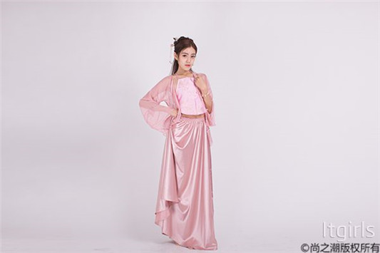 古风桃花妆画法步骤，仙气太盛简直不敢直视  化妆 古风桃花妆 第3张