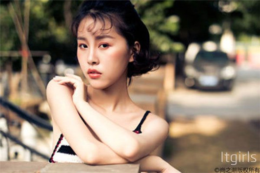 秋季妆容就要这样化，橘色系温柔妆斩男又斩你