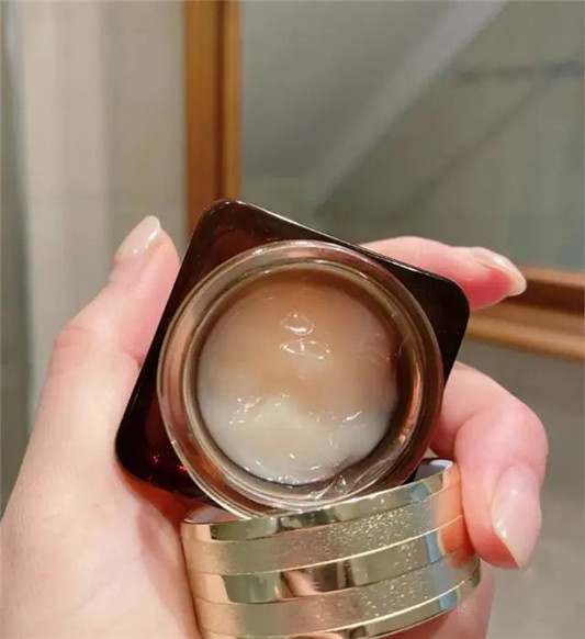 四款全网最火爆的抗老眼霜，25岁以上女人必备  25岁 抗老 眼霜 第3张