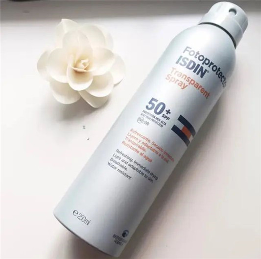 防晒霜多久补一次，化了妆如何补防晒  防晒 第6张