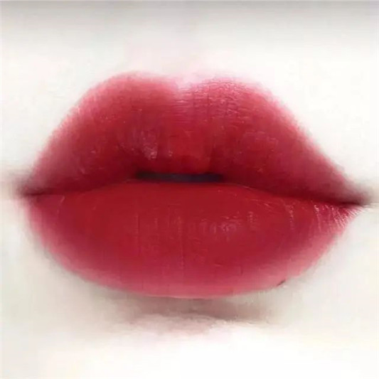 2020上半年关注度最高的口红，快来看看你化妆包里有几支吧  口红 第4张