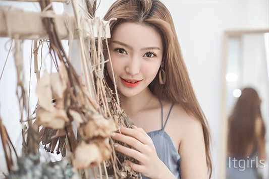 换季皮肤过敏怎么护理，做好保湿补水工作是关键