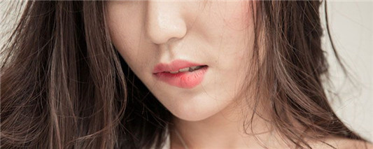 怎么吹出理发店那种顺  护发技巧 第1张