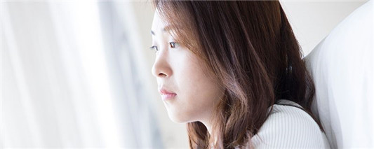 美白精华可以直接用吗