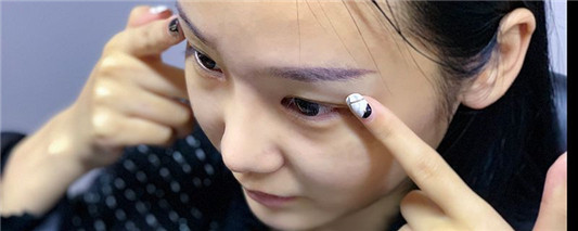 升堂百优眼霜如何使用