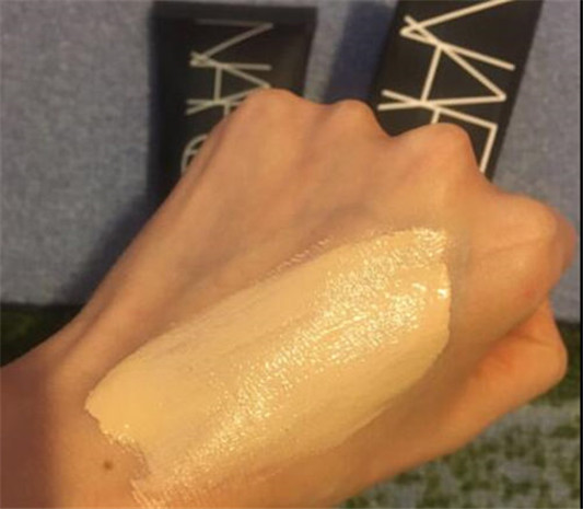 NARS首款素颜霜好不好用,测评分析  NARS 素颜霜 彩妆 第5张