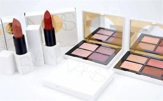 NARS首款白色包装彩妆好用么  NARS 彩妆 第1张