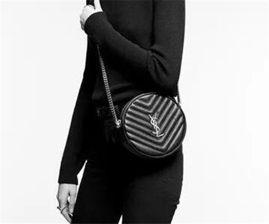 YSL墨水气垫新品怎么样,测评分享  YSL 气垫 彩妆 第2张