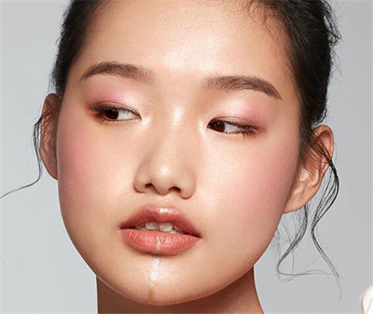 玛丽黛佳2020年翅膀系列高光怎么样  玛丽黛佳 2020 高光 彩妆 第6张