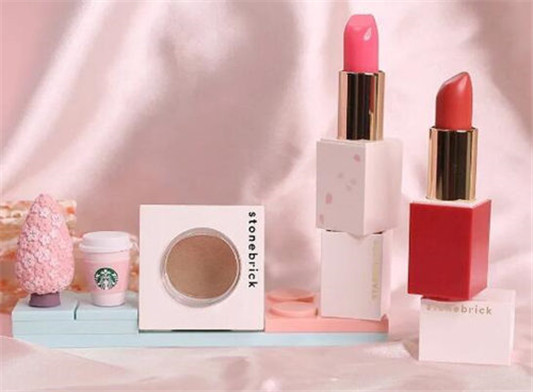 星巴克 x Stonebrick联名彩妆怎么样