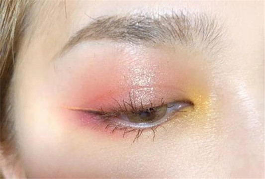 卡拉泡泡和美少女战士联名款彩妆测评  卡拉泡泡 美少女战士 彩妆 第3张