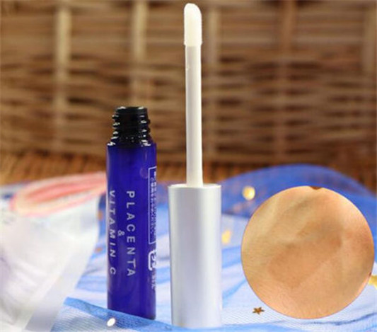 好用的唇部美容液选哪些品牌 唇部美容液 彩妆 第2张 好用的唇部美容液选哪些品牌 唇部美容液 彩妆 第2张