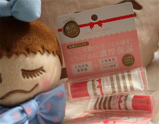 好用的唇部美容液选哪些品牌 唇部美容液 彩妆 第3张 好用的唇部美容液选哪些品牌 唇部美容液 彩妆 第3张