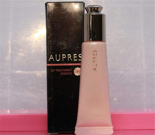 好用的唇部美容液选哪些品牌 唇部美容液 彩妆 第5张 好用的唇部美容液选哪些品牌 唇部美容液 彩妆 第5张