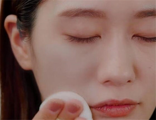 ETVOS矿物UV防晒蜜粉饼新品怎么样 ETVOS 粉饼 彩妆 第4张 ETVOS矿物UV防晒蜜粉饼新品怎么样 ETVOS 粉饼 彩妆 第4张