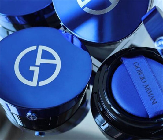 阿玛尼蓝色**气垫好用吗,新品测评 阿玛尼 气垫 彩妆 第1张 阿玛尼蓝色**气垫好用吗,新品测评 阿玛尼 气垫 彩妆 第1张