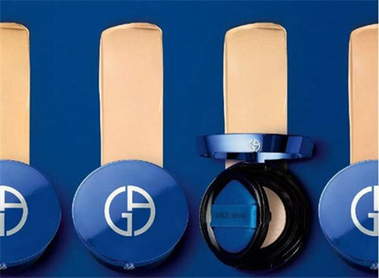 阿玛尼蓝色**气垫好用吗,新品测评 阿玛尼 气垫 彩妆 第3张 阿玛尼蓝色**气垫好用吗,新品测评 阿玛尼 气垫 彩妆 第3张