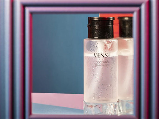 唯恩诗净润舒缓卸妆液新品测评 好不好用看这里  唯恩诗 卸妆液 彩妆 第4张