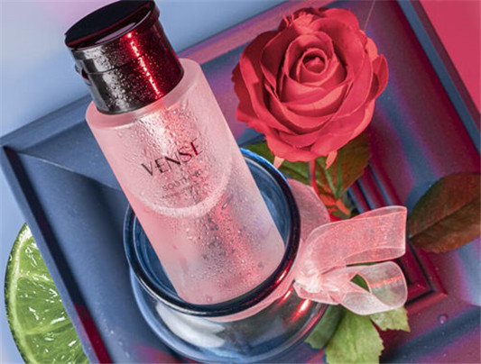 唯恩诗净润舒缓卸妆液新品测评 好不好用看这里  唯恩诗 卸妆液 彩妆 第5张