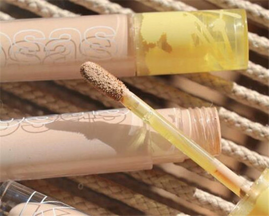 Kosas首款遮瑕膏产品Revealer怎么样 Kosas 遮瑕膏 Revealer 彩妆 第5张 Kosas首款遮瑕膏产品Revealer怎么样 Kosas 遮瑕膏 Revealer 彩妆 第5张