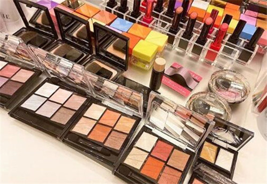 Kate2020新春眼影盘彩妆单品测评  Kate 2020 眼影盘 彩妆 第1张