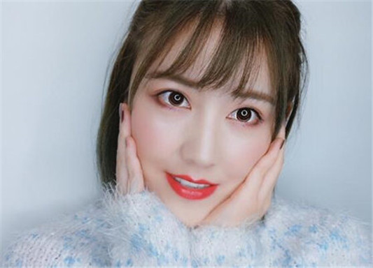 红地球口红怎么样,色号测评 红地球 口红 彩妆 第7张 红地球口红怎么样,色号测评 红地球 口红 彩妆 第7张