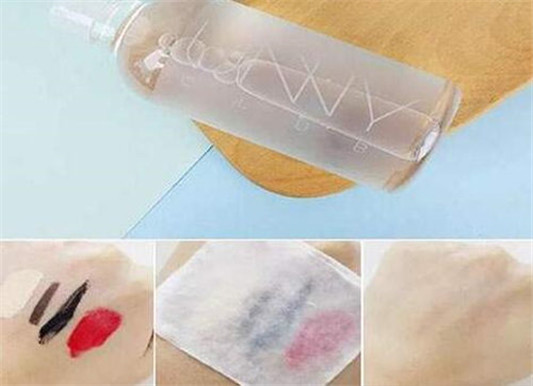 混油皮用卸妆水还是卸妆乳 混油皮 卸妆水 卸妆乳 彩妆 第3张 混油皮用卸妆水还是卸妆乳 混油皮 卸妆水 卸妆乳 彩妆 第3张