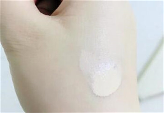 MAQuillAGE最强粉底液真的好用吗,色号评测分析 MAQuillAGE 粉底液 彩妆 第3张 MAQuillAGE最强粉底液真的好用吗,色号评测分析 MAQuillAGE 粉底液 彩妆 第3张