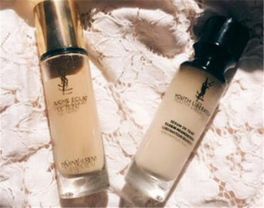 粉底液ysl超模和逆龄哪个好 从四个方面对比分析  粉底液 ysl 彩妆 第3张