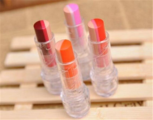 vdl三色渐变口红怎么缩回去，试色分析