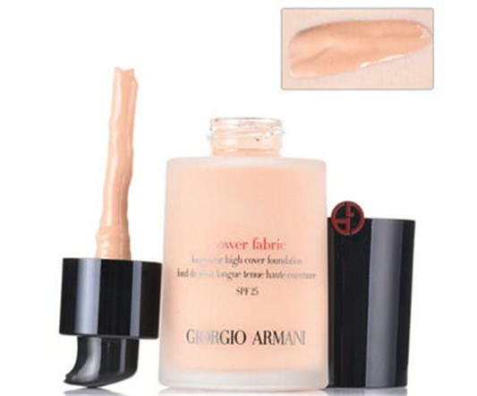 阿玛尼**和权力优点，分别适合什么肤质  阿玛尼 粉底液 彩妆 第3张