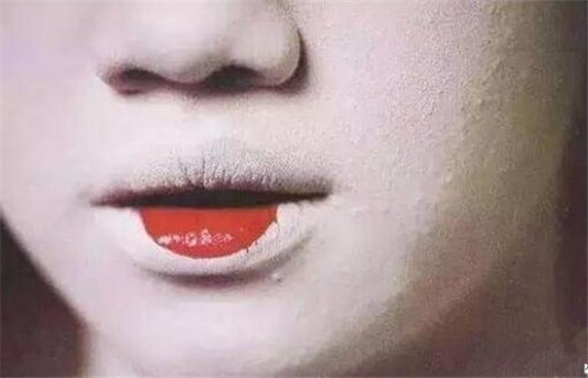 一擦粉底脸上就有颗粒怎么办 6个方法解决