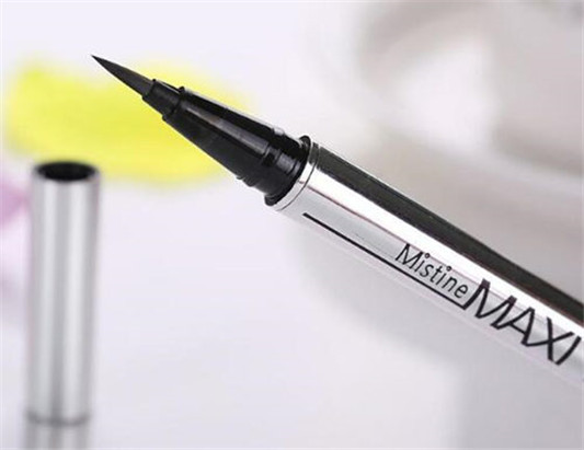 mistine的眼线晕染严重是真的么 眼线晕妆怎么补救 眼线 mistine 晕妆 彩妆 第2张 mistine的眼线晕染严重是真的么 眼线晕妆怎么补救 眼线 mistine 晕妆 彩妆 第2张