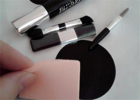 魔法城堡彩妆盒怎么样,多少钱——整盒测评 彩妆盒 魔法城堡 多少钱 彩妆 第4张 魔法城堡彩妆盒怎么样,多少钱——整盒测评 彩妆盒 魔法城堡 多少钱 彩妆 第4张