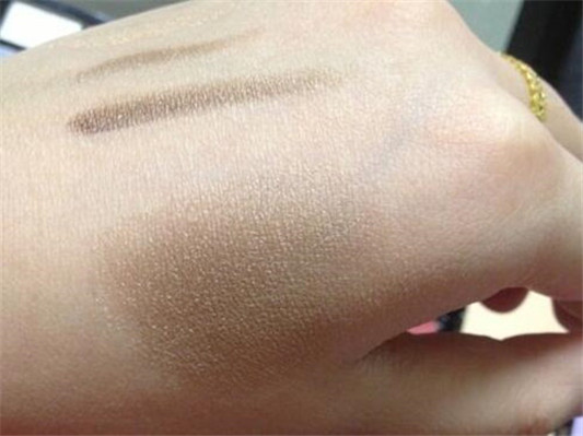 魔法城堡彩妆盒怎么样,多少钱——整盒测评 彩妆盒 魔法城堡 多少钱 彩妆 第5张 魔法城堡彩妆盒怎么样,多少钱——整盒测评 彩妆盒 魔法城堡 多少钱 彩妆 第5张