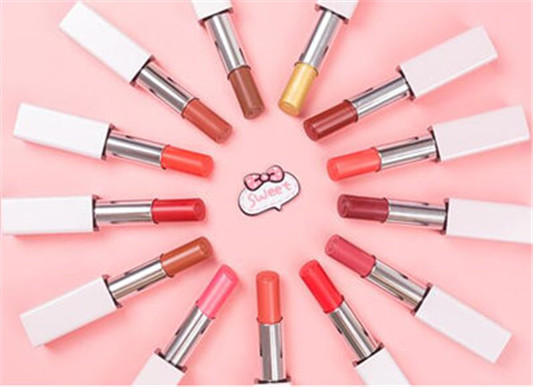 Ukiss悠珂思口红算劣质口红吗 孕妇可以用吗 Ukiss 悠珂思 口红 孕妇 彩妆 第2张 Ukiss悠珂思口红算劣质口红吗 孕妇可以用吗 Ukiss 悠珂思 口红 孕妇 彩妆 第2张