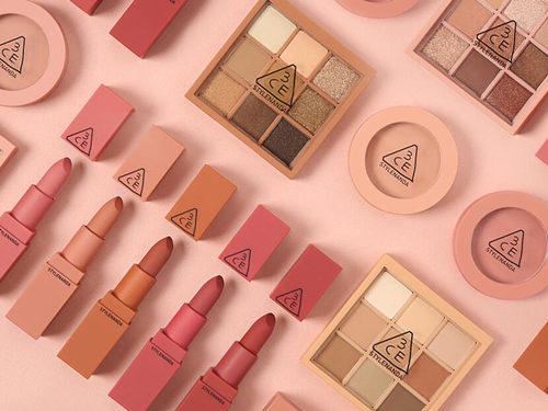 韩国三只眼彩妆好用吗 3CE明星单品推荐 三只眼 韩国 彩妆 第1张 韩国三只眼彩妆好用吗 3CE明星单品推荐 三只眼 韩国 彩妆 第1张