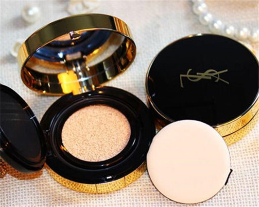 ysl羽毛气垫适合干皮吗 真实测评分享