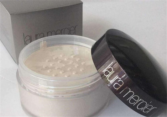 罗拉散粉到底好用吗,油皮可以用吗  罗拉散粉 油皮 彩妆 第4张