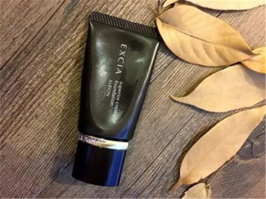 日系养肤粉底液有哪些 用这些粉底不怕伤皮肤 日本 养肤粉底液 彩妆 第4张 日系养肤粉底液有哪些 用这些粉底不怕伤皮肤 日本 养肤粉底液 彩妆 第4张