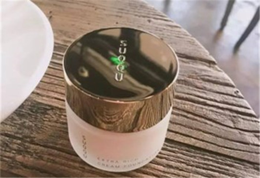 日系养肤粉底液有哪些 用这些粉底不怕伤皮肤 日本 养肤粉底液 彩妆 第5张 日系养肤粉底液有哪些 用这些粉底不怕伤皮肤 日本 养肤粉底液 彩妆 第5张