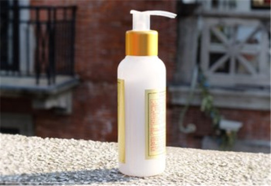 国产温和卸妆乳哪个牌子好 卸妆乳 牌子 国产 彩妆 第4张 国产温和卸妆乳哪个牌子好 卸妆乳 牌子 国产 彩妆 第4张