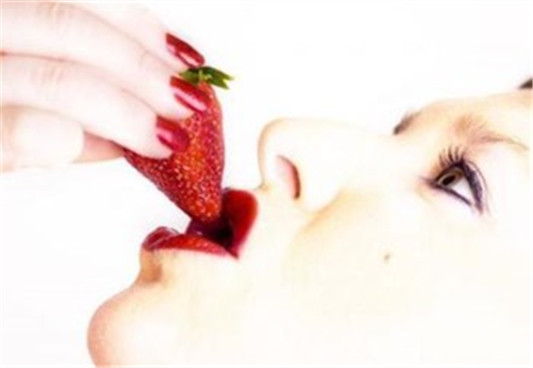 怎么化妆让嘴巴变小 教你自然缩小嘴巴真实有效