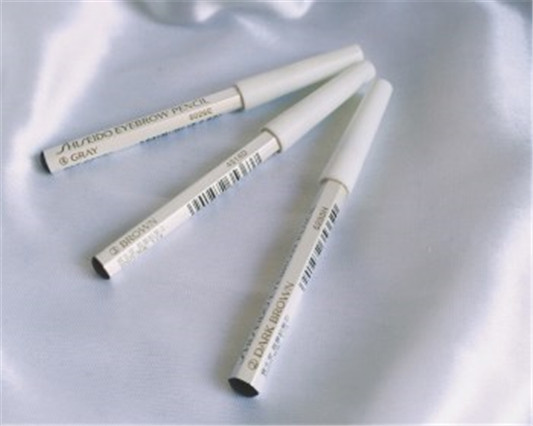 哪款眉笔自然好用 千万不能错过这款眉笔