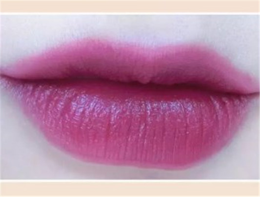 七夕给女朋友买什么颜色口红好 口红颜色推荐  七夕 口红 彩妆 第3张